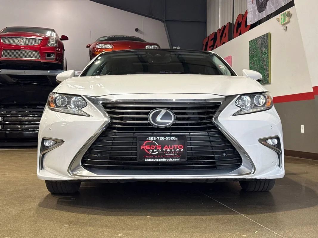 Used 2017 Lexus ES 350 w/ Navigation System Package FWD image 55