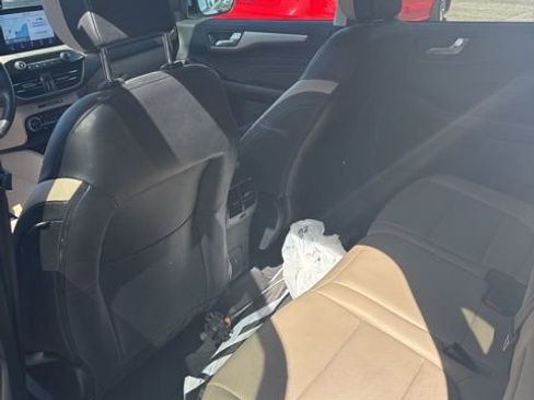 Used 2021 Ford Escape SEL w/ Technology Package image 14