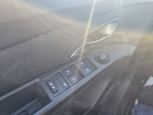 Used 2016 Chevrolet Cruze LTZ image 17