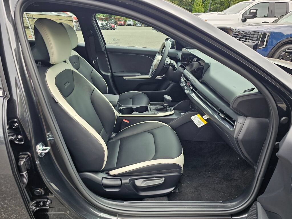New 2026 Kia K4 GT-Line FWD image 28