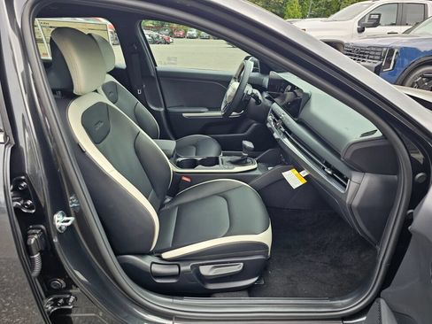 New 2026 Kia K4 GT-Line FWD image 28