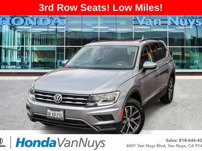 Used 2019 Volkswagen Tiguan SE w/ Panoramic Sunroof Package