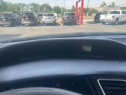 Used 2015 Honda Civic SE image 11