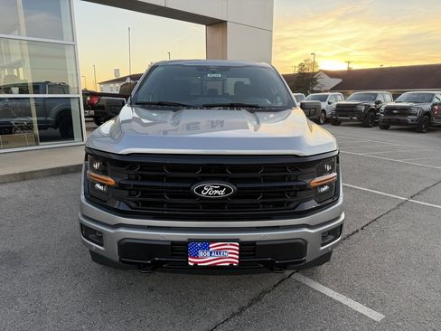 New 2025 Ford F150 XLT w/ Equipment Group 302A MID image 9