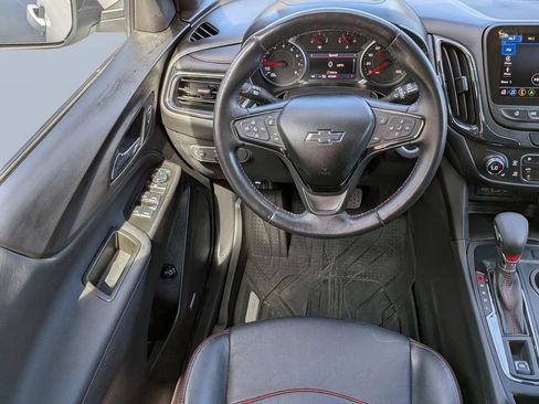 Used 2022 Chevrolet Equinox RS w/ RS Leather Package image 16