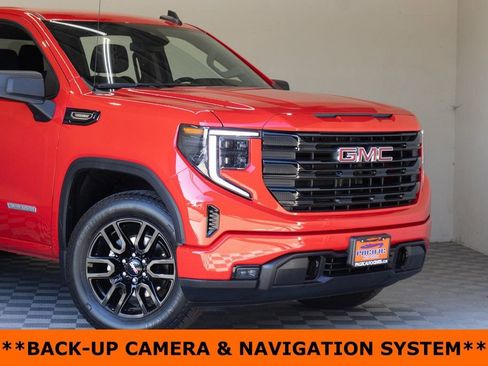 Used 2025 GMC Sierra 1500 Elevation image 3