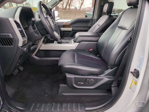 Used 2018 Ford F150 Lariat w/ Equipment Group 502A Luxury image 9