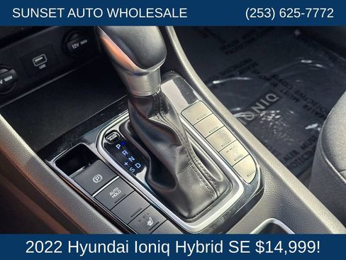 Used 2022 Hyundai Ioniq SE FWD image 34