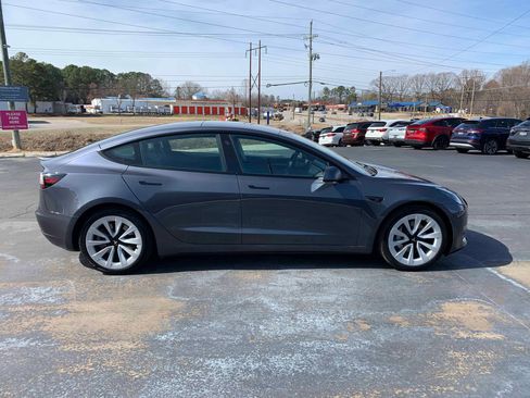 Used 2023 Tesla Model 3 Standard Range image 12