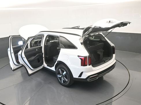 Used 2023 Kia Sorento S image 70