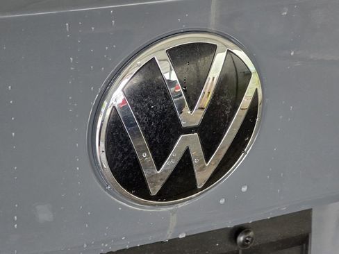 Used 2024 Volkswagen Taos SE FWD image 28