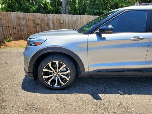 Used 2020 Ford Explorer ST w/ Premium Technology Package AWD/4WD image 21