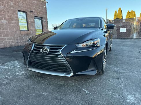 Used 2019 Lexus IS 300 AWD w/ Navigation Package image 4