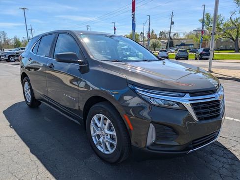 Used 2023 Chevrolet Equinox LT FWD image 7