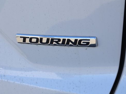 Used 2020 Honda CR-V Touring image 17