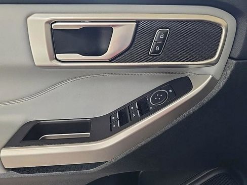 Used 2023 Ford Explorer XLT w/ Equipment Group 202A image 13