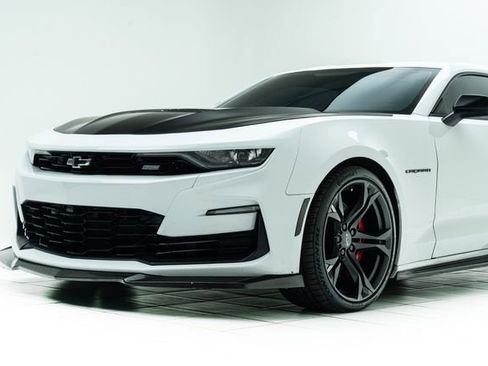 Used 2023 Chevrolet Camaro SS RWD image 10