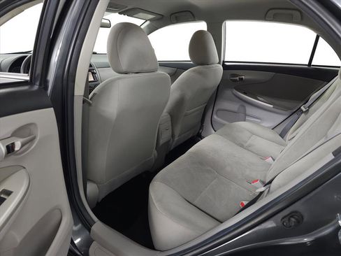 Used 2013 Toyota Corolla LE image 16