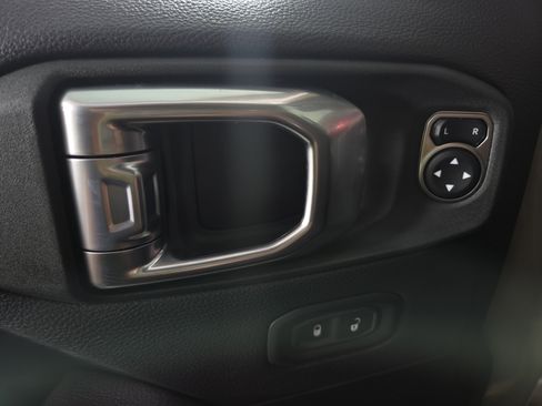 Certified 2022 Jeep Wrangler Rubicon w/ LED Lighting Group image 27