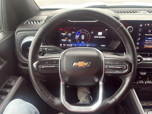 Used 2024 Chevrolet Colorado LT w/ LT Convenience Package II AWD/4WD image 13