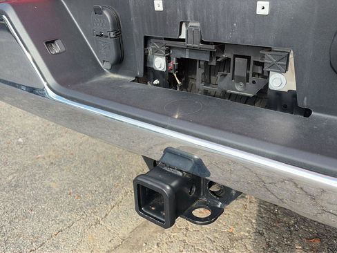 Used 2024 Chevrolet Silverado 1500 LT AWD/4WD image 15
