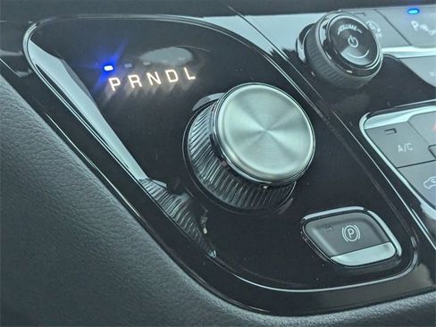 New 2026 Chrysler Pacifica Select image 18