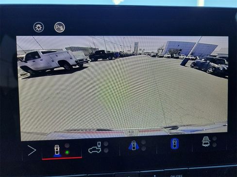 New 2025 GMC Canyon Elevation w/ Convenience Package image 21