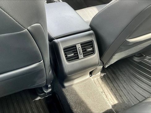 Used 2018 Honda Accord Touring image 23