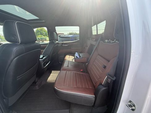 Used 2023 GMC Sierra 1500 Denali Ultimate AWD/4WD image 19