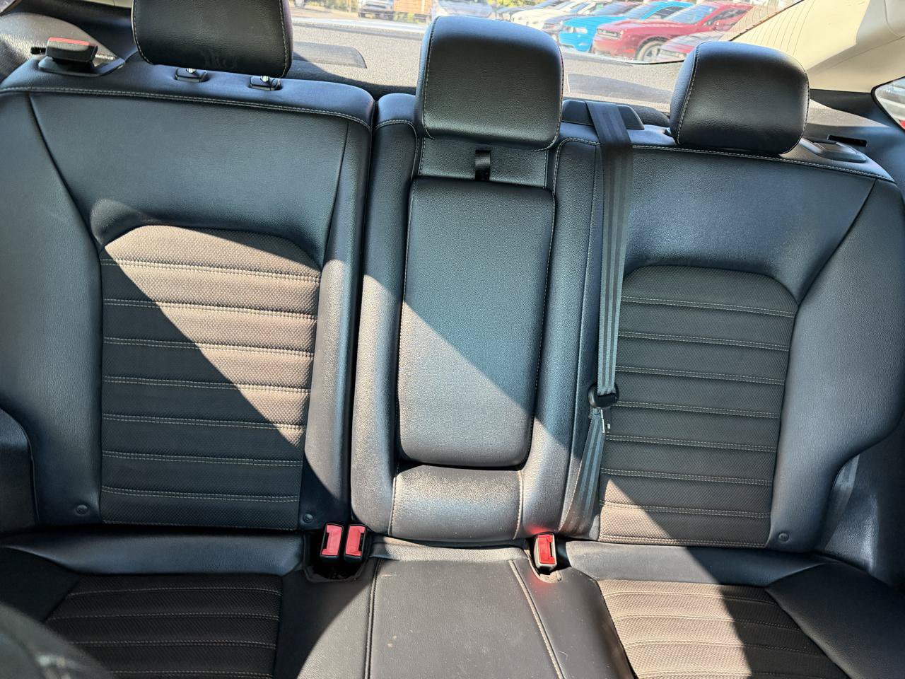 Used 2018 Ford Fusion SE w/ Equipment Group 201A FWD image 15
