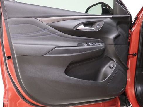Used 2024 Buick Envista Sport Touring w/ Convenience I Package FWD image 19