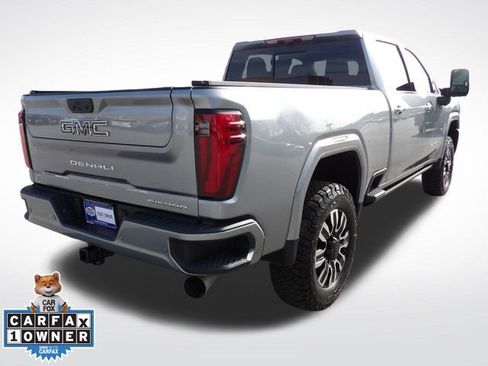 Used 2025 GMC Sierra 2500 Denali Ultimate image 10