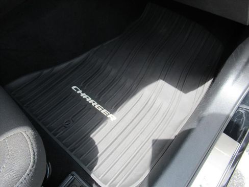 Used 2021 Dodge Charger SXT w/ Blacktop Package RWD image 29