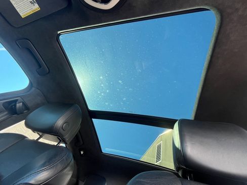 Used 2016 Porsche Macan Turbo image 13