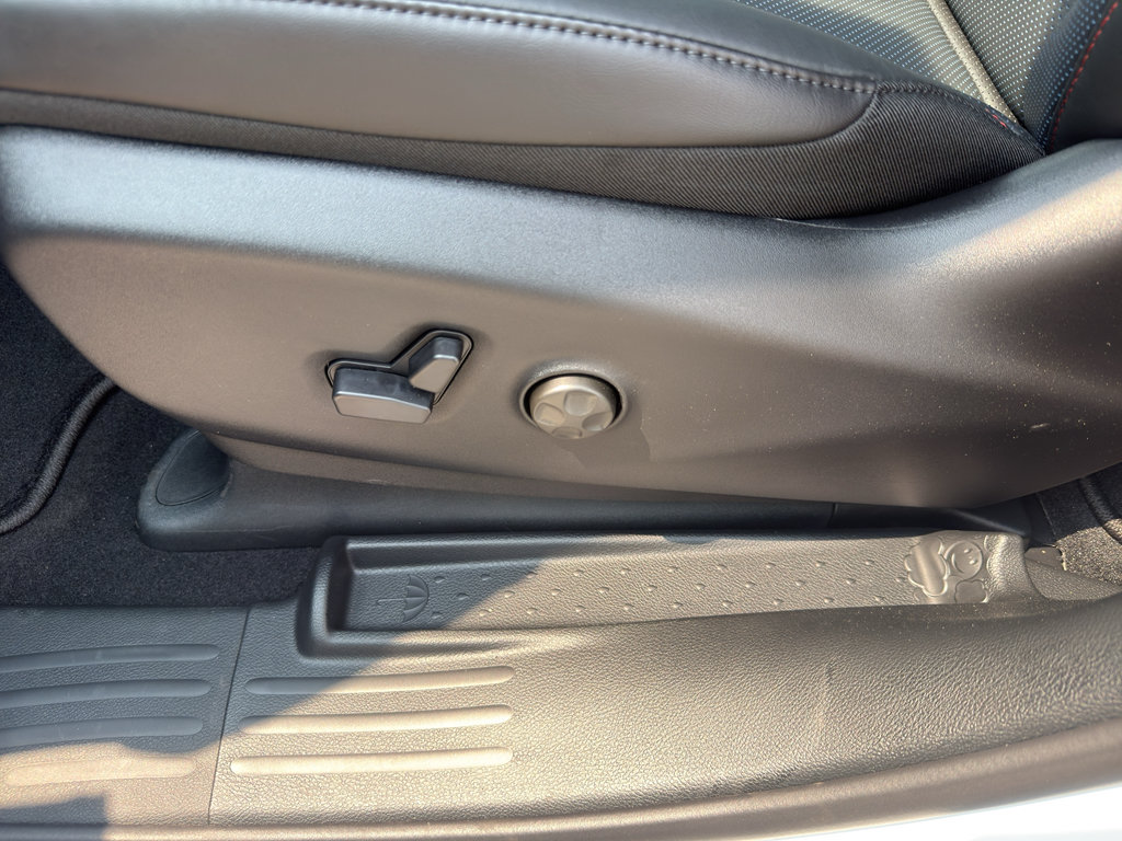 New 2027 Chrysler Pacifica Select FWD image 14