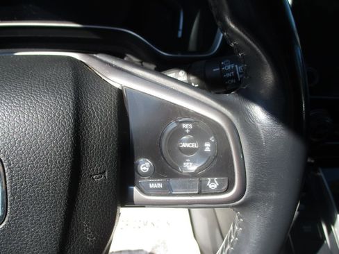 Used 2020 Honda CR-V Touring image 12