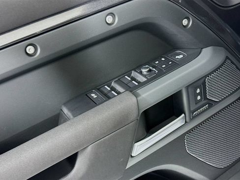 Used 2023 Land Rover Defender 110 X-Dynamic SE AWD/4WD image 24