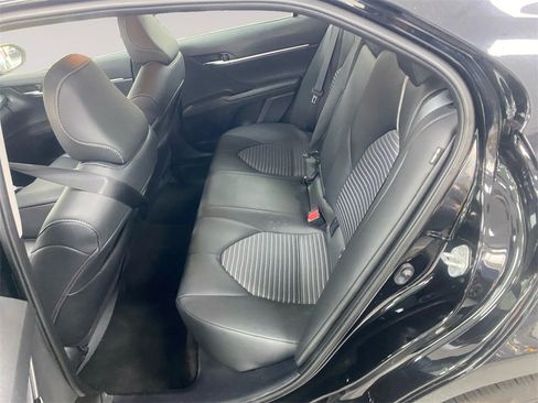 Used 2024 Toyota Camry SE image 13