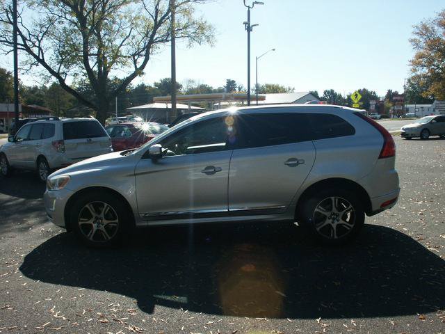 Used 2015 Volvo XC60 T6 Premier Plus AWD/4WD image 2