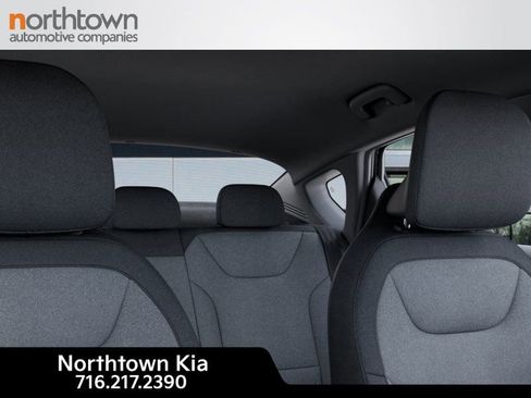 New 2025 Kia K4 LXS image 28