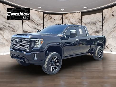 Used 2021 GMC Sierra 2500 Denali w/ Denali Black Diamond Edition AWD/4WD image 3