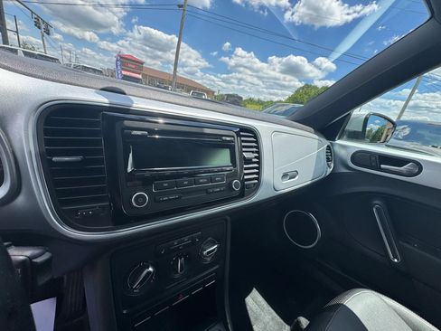 Used 2012 Volkswagen Beetle 2.5 FWD image 16