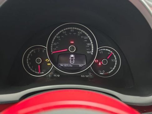 Used 2015 Volkswagen Beetle 1.8T FWD image 20
