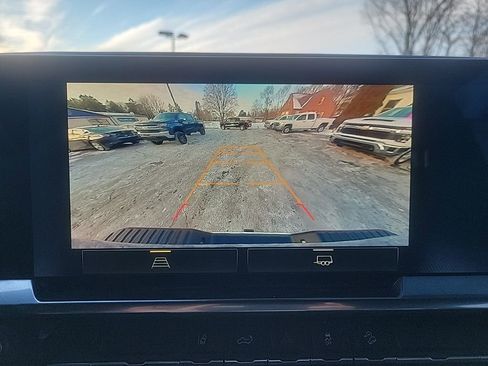 Certified 2024 Chevrolet Silverado 2500 LT w/ Convenience Package image 17