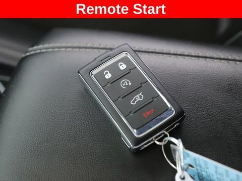Used 2025 Jeep Grand Cherokee L Altitude AWD/4WD image 3