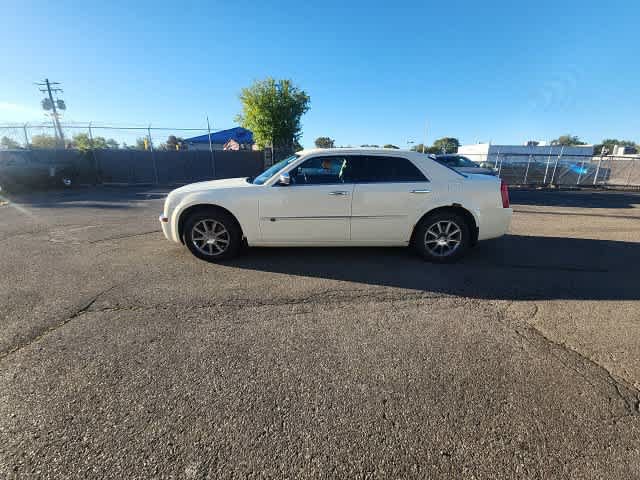 Used 2010 Chrysler 300 C w/ Luxury Group II AWD/4WD image 26