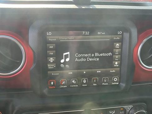 Used 2023 Jeep Wrangler Unlimited Rubicon w/ LED Lighting Group AWD/4WD image 11