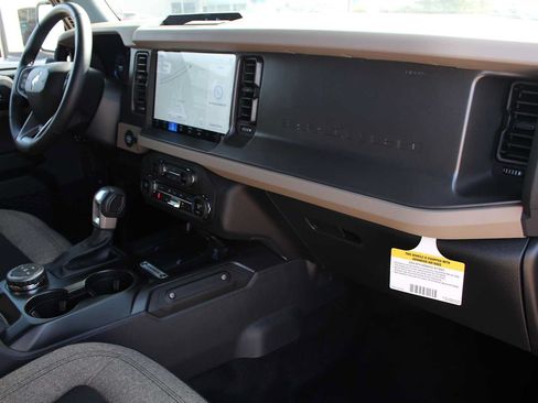 Used 2025 Ford Bronco Big Bend AWD/4WD image 17