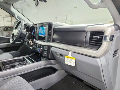 New 2026 Ford F250 XLT image 34