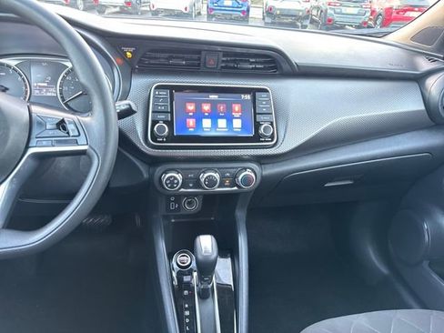 Used 2020 Nissan Kicks S image 24